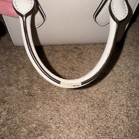 Michael Kors White Leather Handbag - Picture 4 of 10